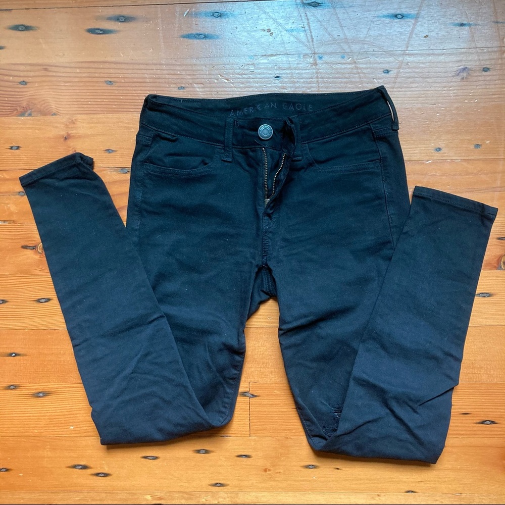 Black distressed jeans